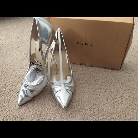 ZARA SILVER HEELS - Picture 2 of 7